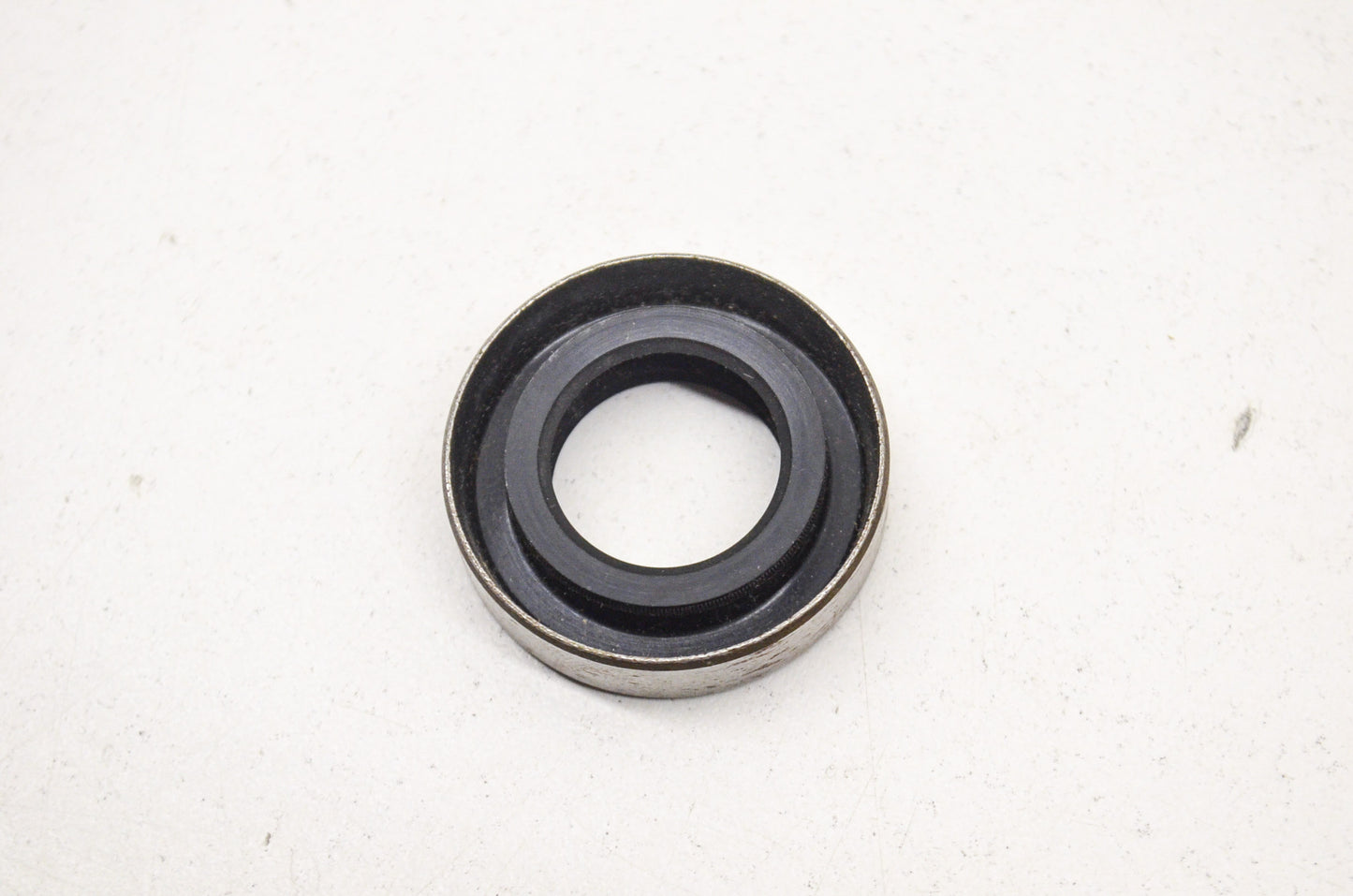 OEM Honda 91251-045-005 Oil Seal 18X32X8 NOS