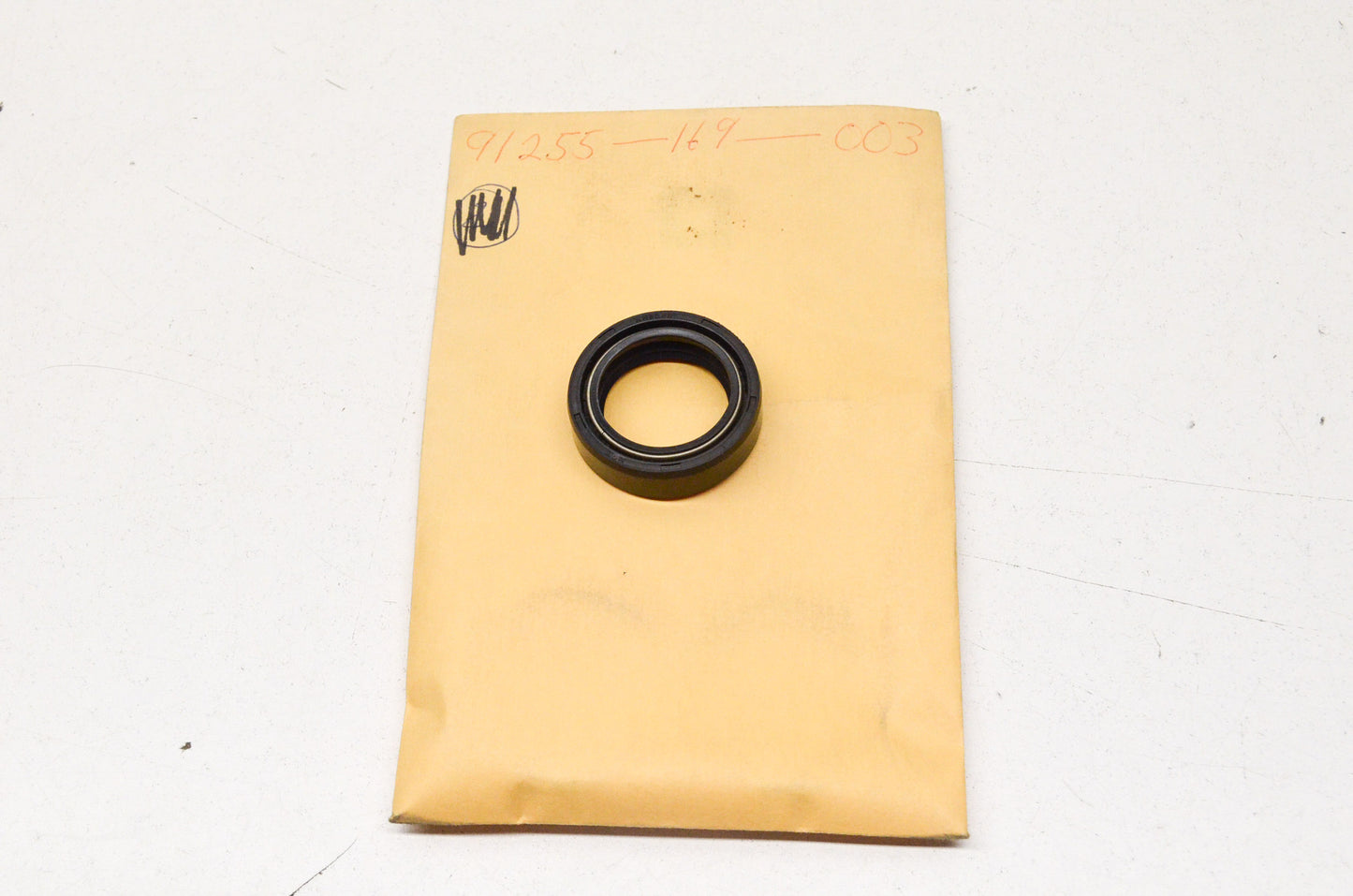 OEM Honda 91255-169-003 Oil Seal 30X42X11 NOS