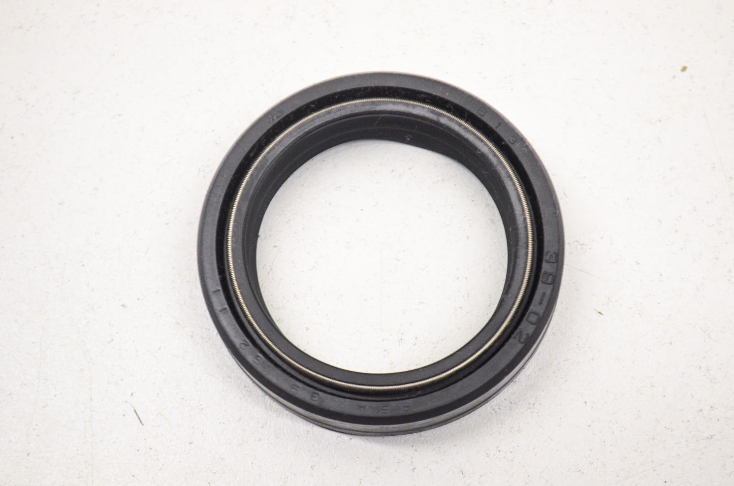 OEM Honda 91255-463-305 Oil Seal 39X52X11 NOS