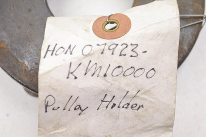 OEM Honda 07923-KM10000 Drive Pulley Holder NOS