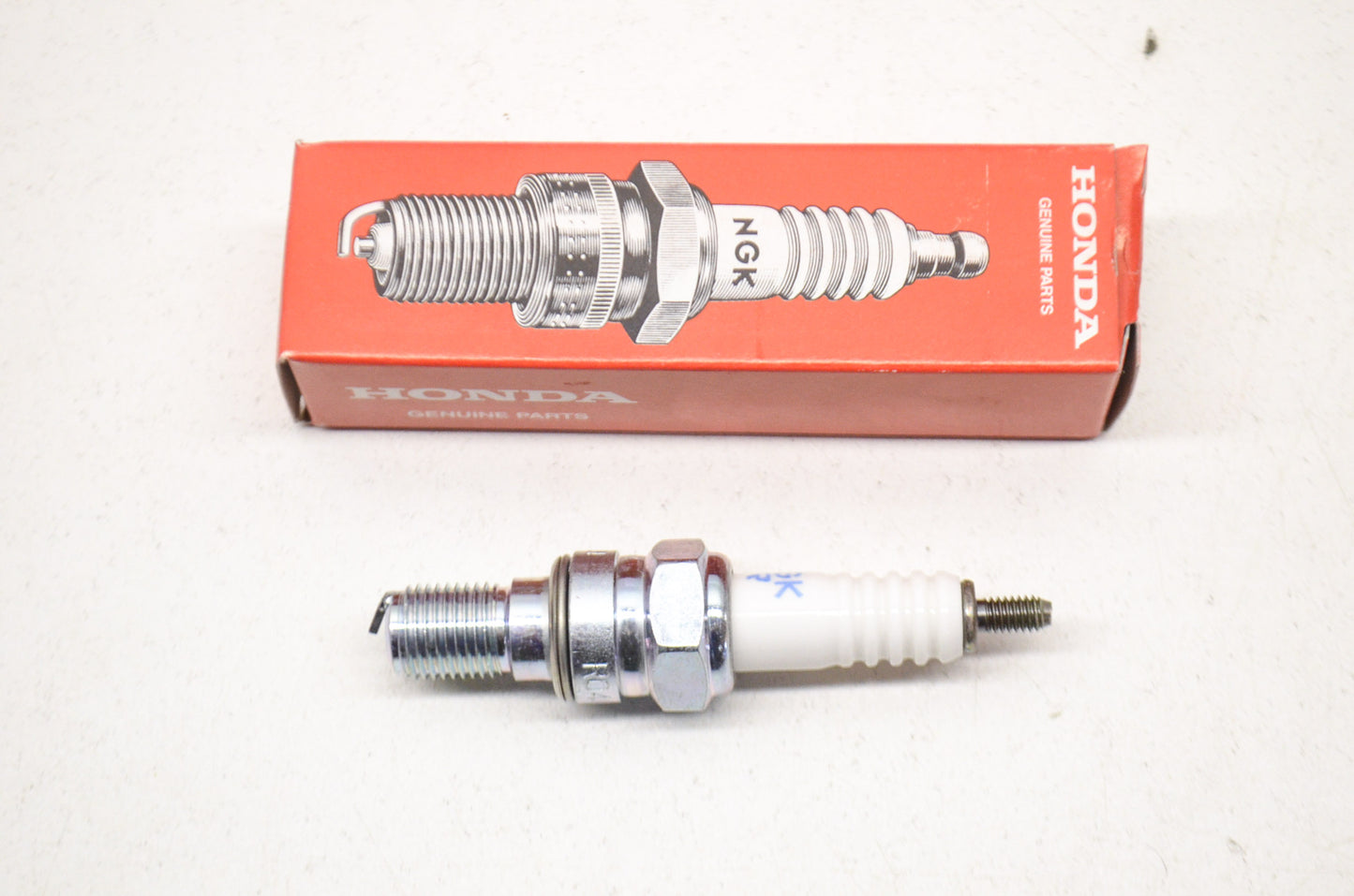 OEM Honda 31911-KRN-731 Spark Plug (R0409B-8)