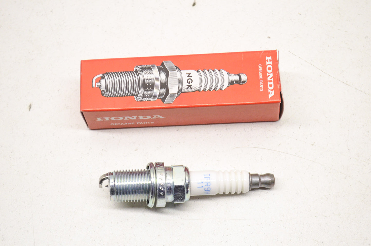 OEM Honda 31919-MEB-671 Spark Plug (IFR9H11) NOS