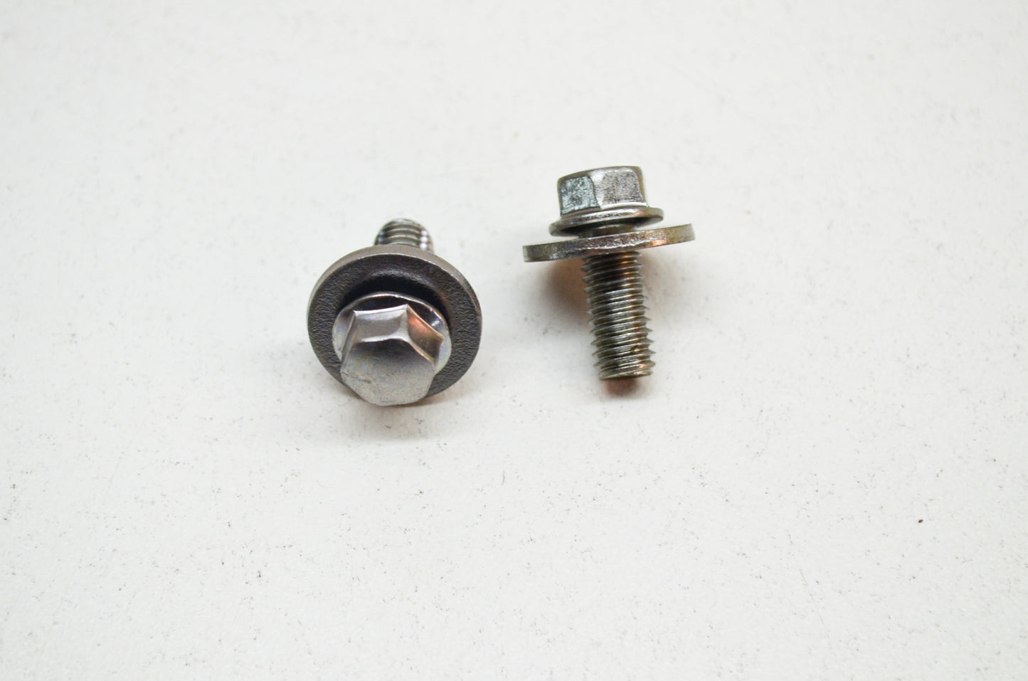 OEM Yamaha 90119-06217-00 Bolt w/ Hole Qty 2 NOS