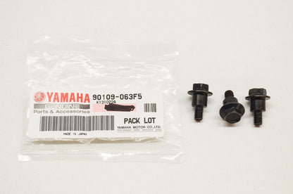 OEM Yamaha 90109-063F5-00 Bolt Qty 3 NOS