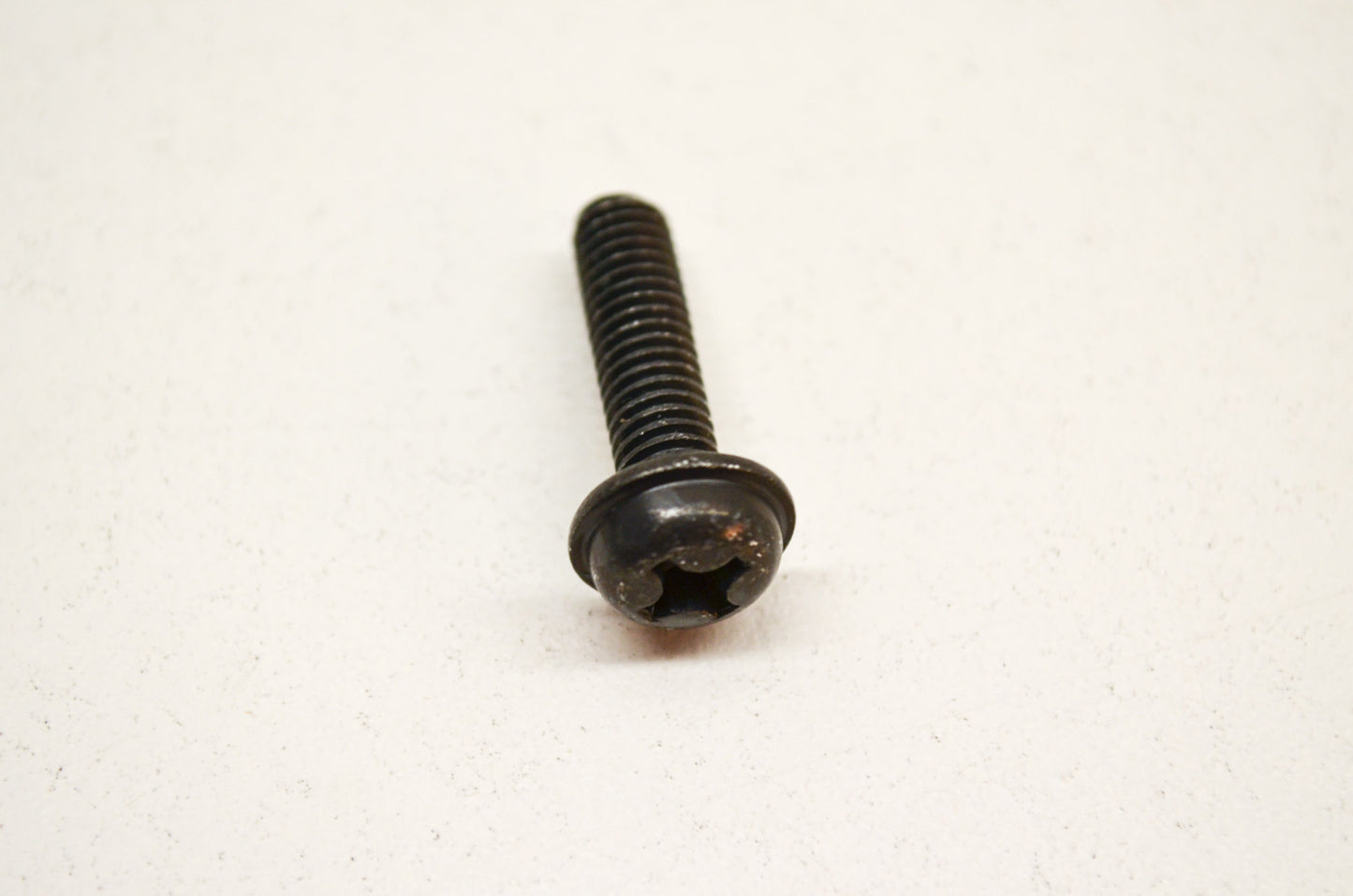 OEM Yamaha 90149-06008-00 Special Shape Screw NOS