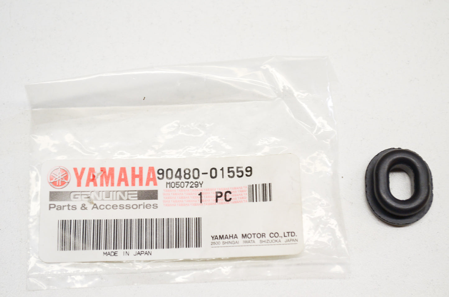 OEM Yamaha 90480-01559-00 Grommet NOS