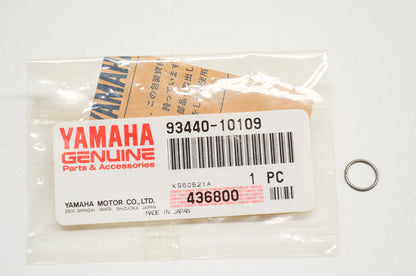 OEM Yamaha 93440-10109-00 Outer Circlip NOS