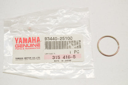 OEM Yamaha 93440-25100-00 Outer Circlip NOS