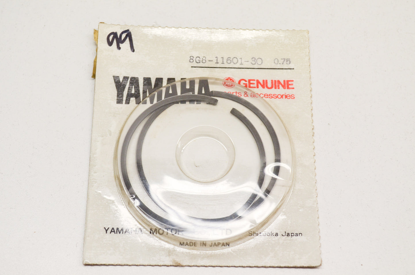 OEM Yamaha 8G8-11601-30-00 Piston Ring Kit 3 NOS