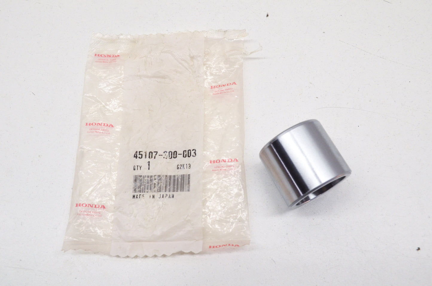 OEM Honda 45107-300-003 Piston NOS