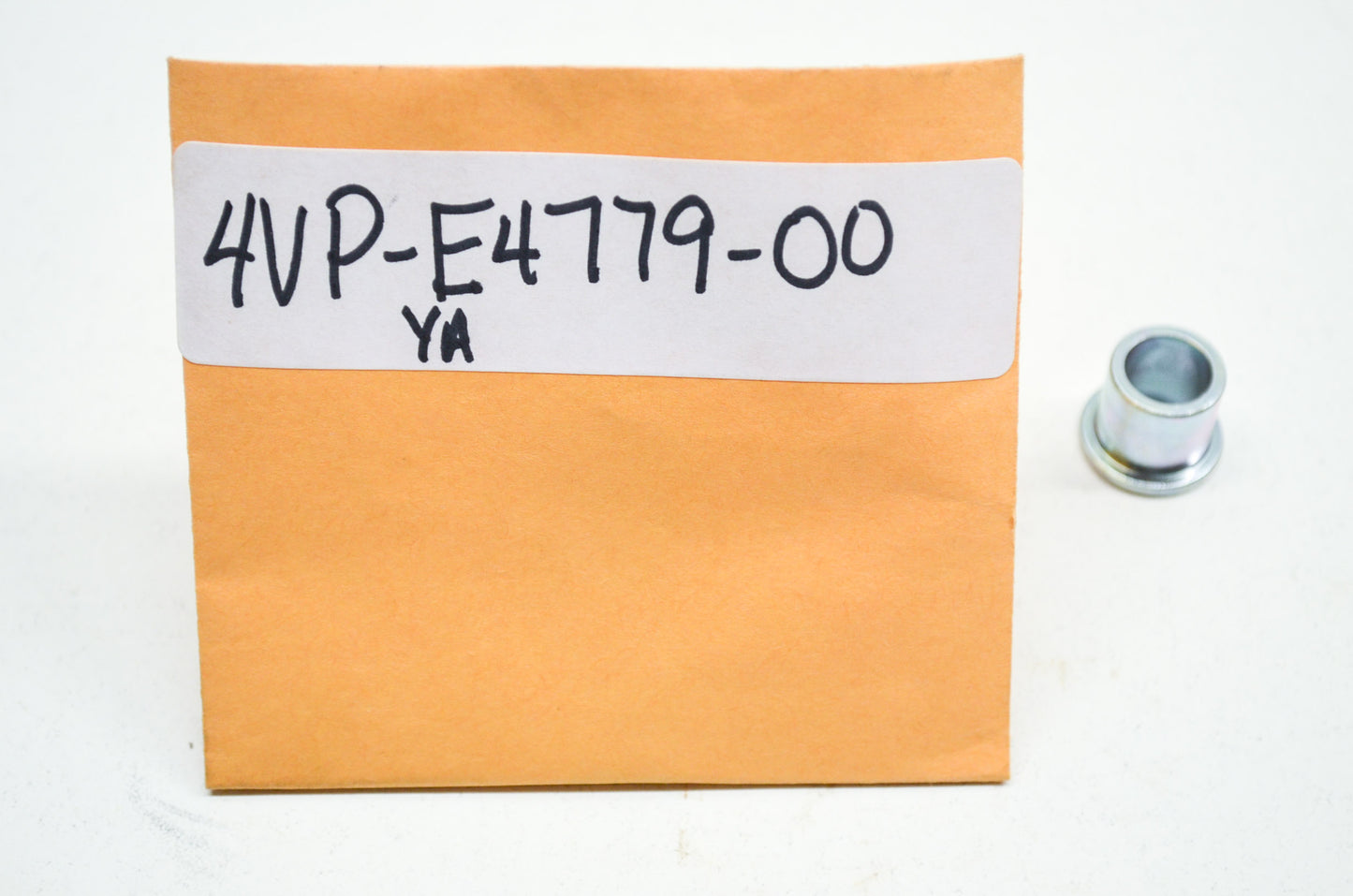 OEM Yamaha 4VP-E4779-00-00 Collar NOS