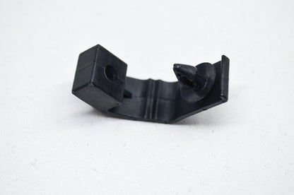 OEM Yamaha 80V-77223-00-00 Fastner NOS