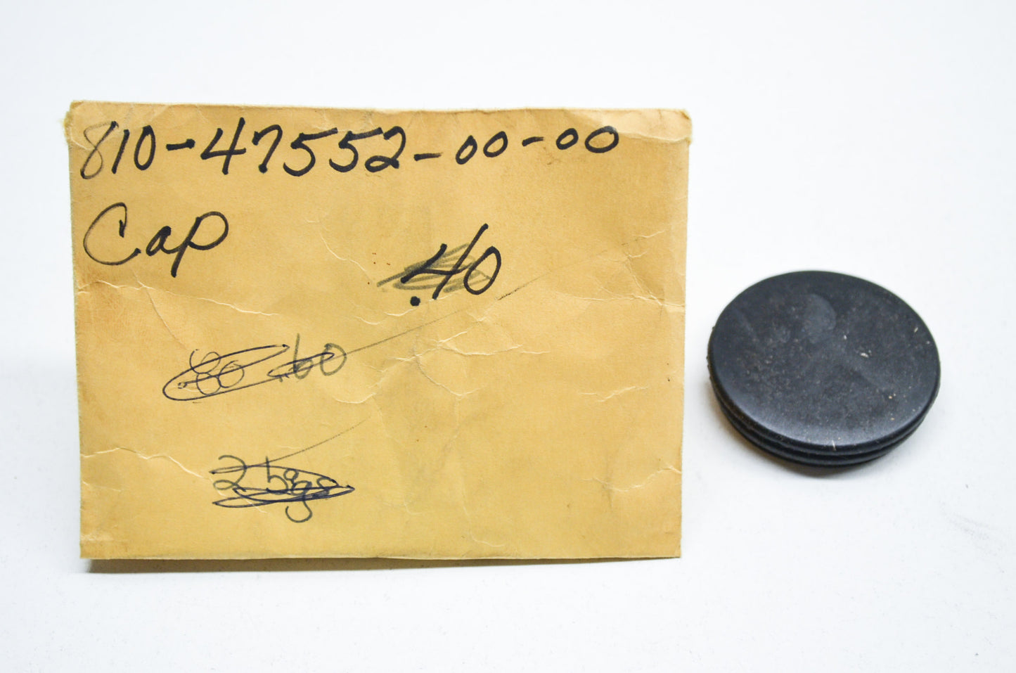 OEM Yamaha 810-47552-00-00 Cap NOS