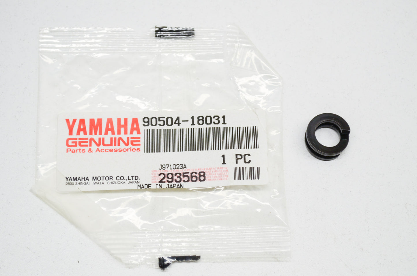OEM Yamaha 90504-18031-00 Compression Spring NOS