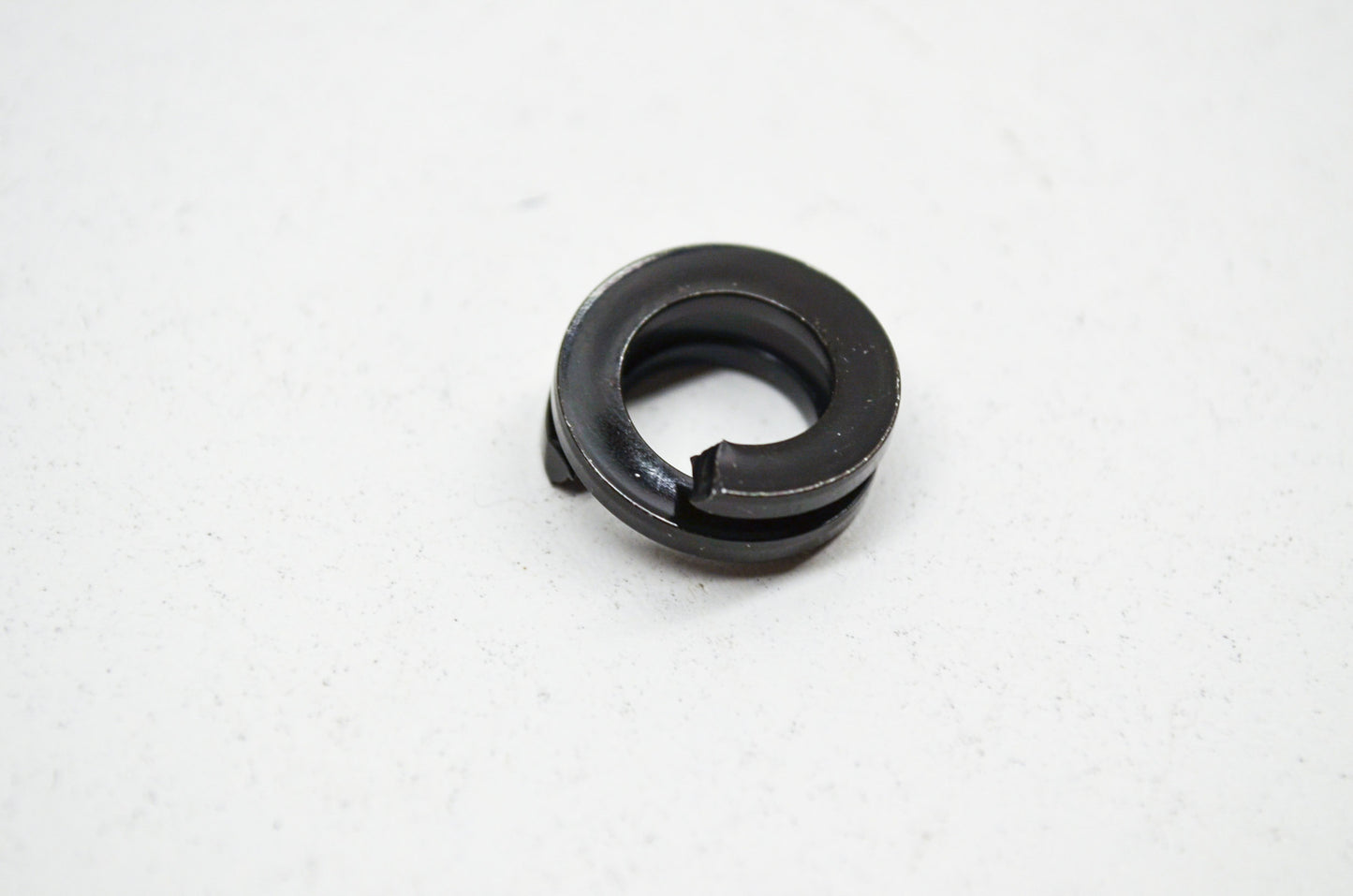 OEM Yamaha 90504-18031-00 Compression Spring NOS
