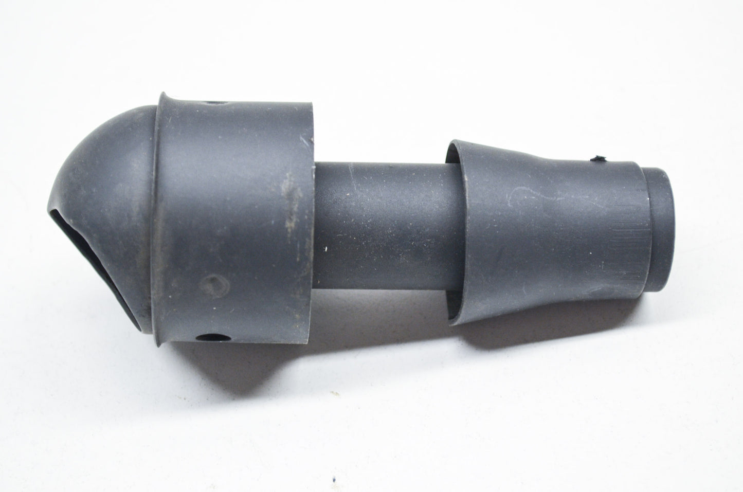 OEM Yamaha 5V7-14752-00-00 Outlet Pipe NOS