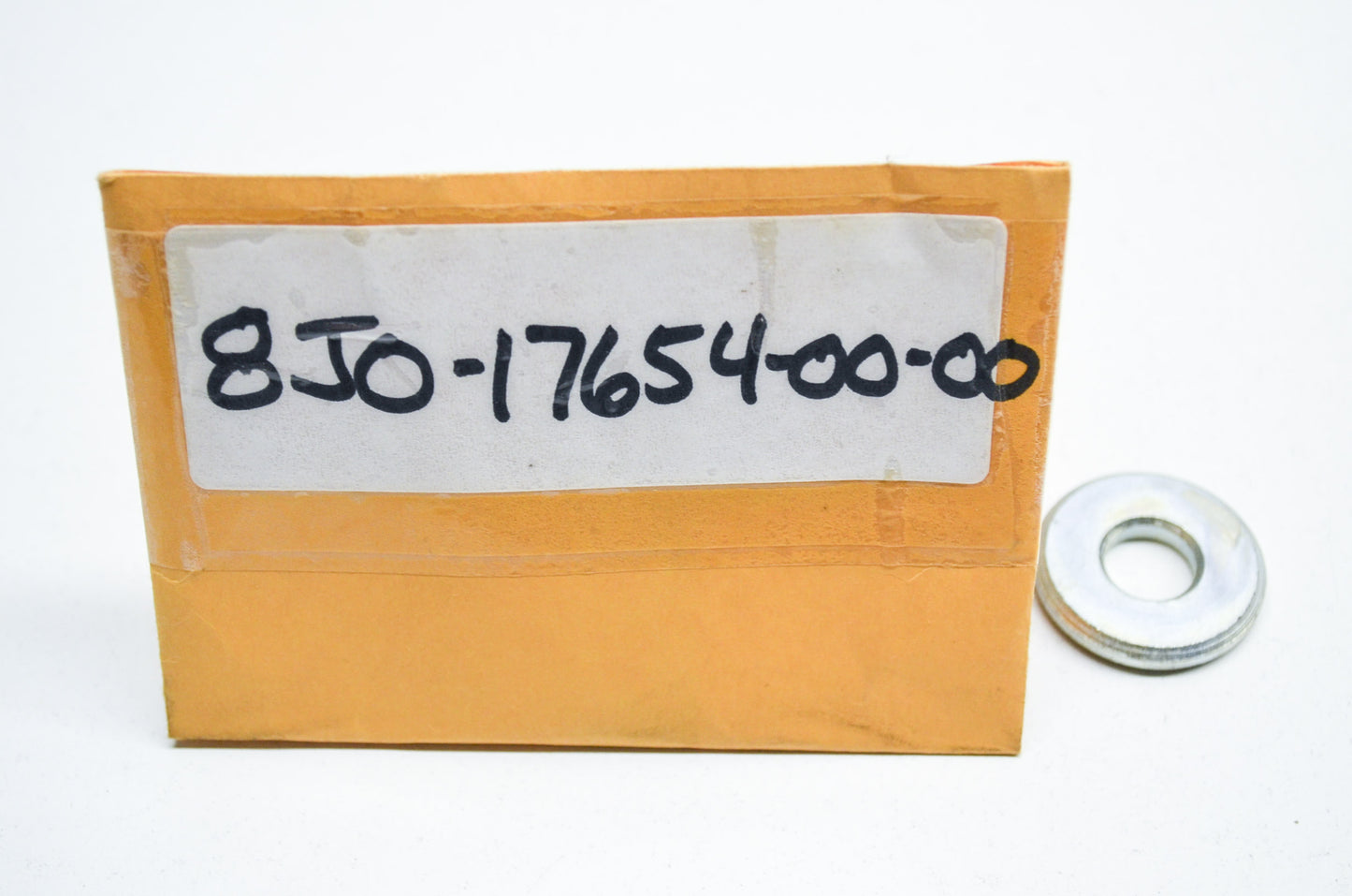 OEM Yamaha 8J0-17654-00-00 Spacer 1 NOS