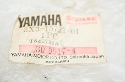 OEM Yamaha 3X3-15723-01-00 Starter Pulley NOS