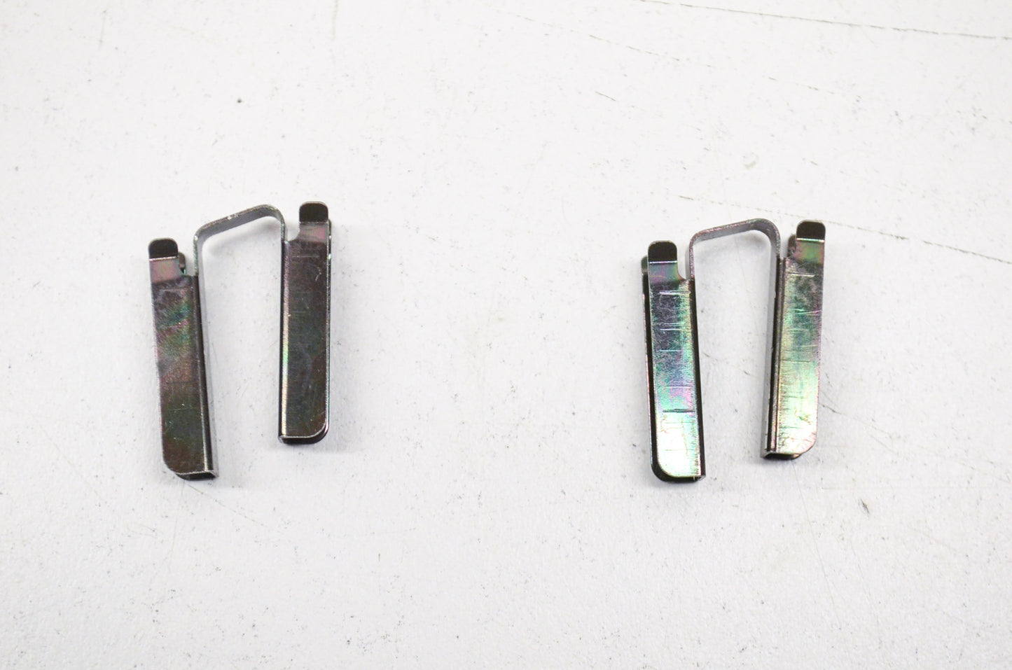 OEM Honda 64219-MN5-000 Screen Guide Clip Qty 2 NOS