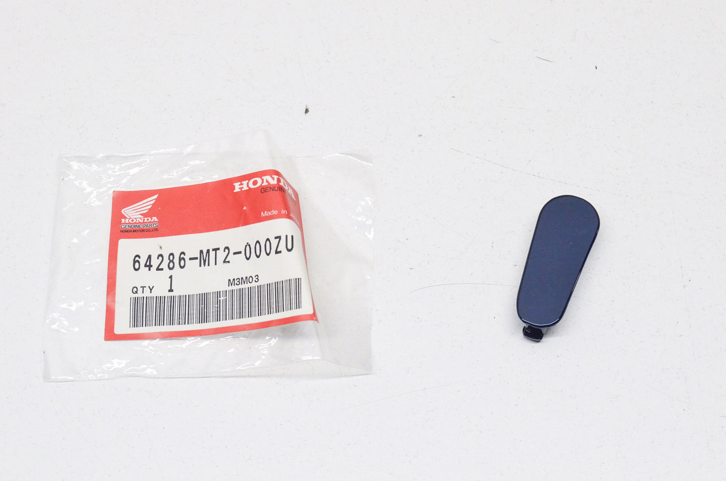 OEM Honda 64286-MT2-000ZU Right Cap *B142P* NOS