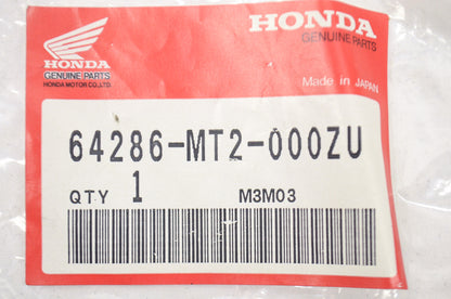 OEM Honda 64286-MT2-000ZU Right Cap *B142P* NOS