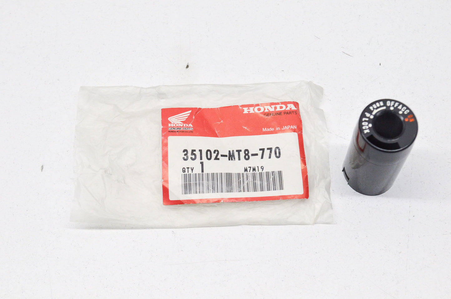 OEM Honda 35102-MT8-770 Cap NOS