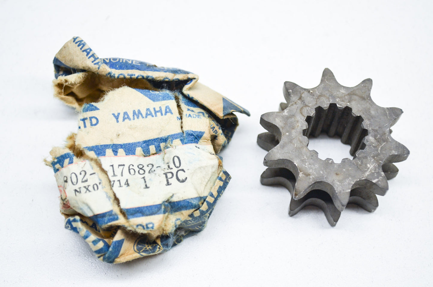 OEM Yamaha 802-17682-10-00 Chain Driven Sprocket 10T NOS