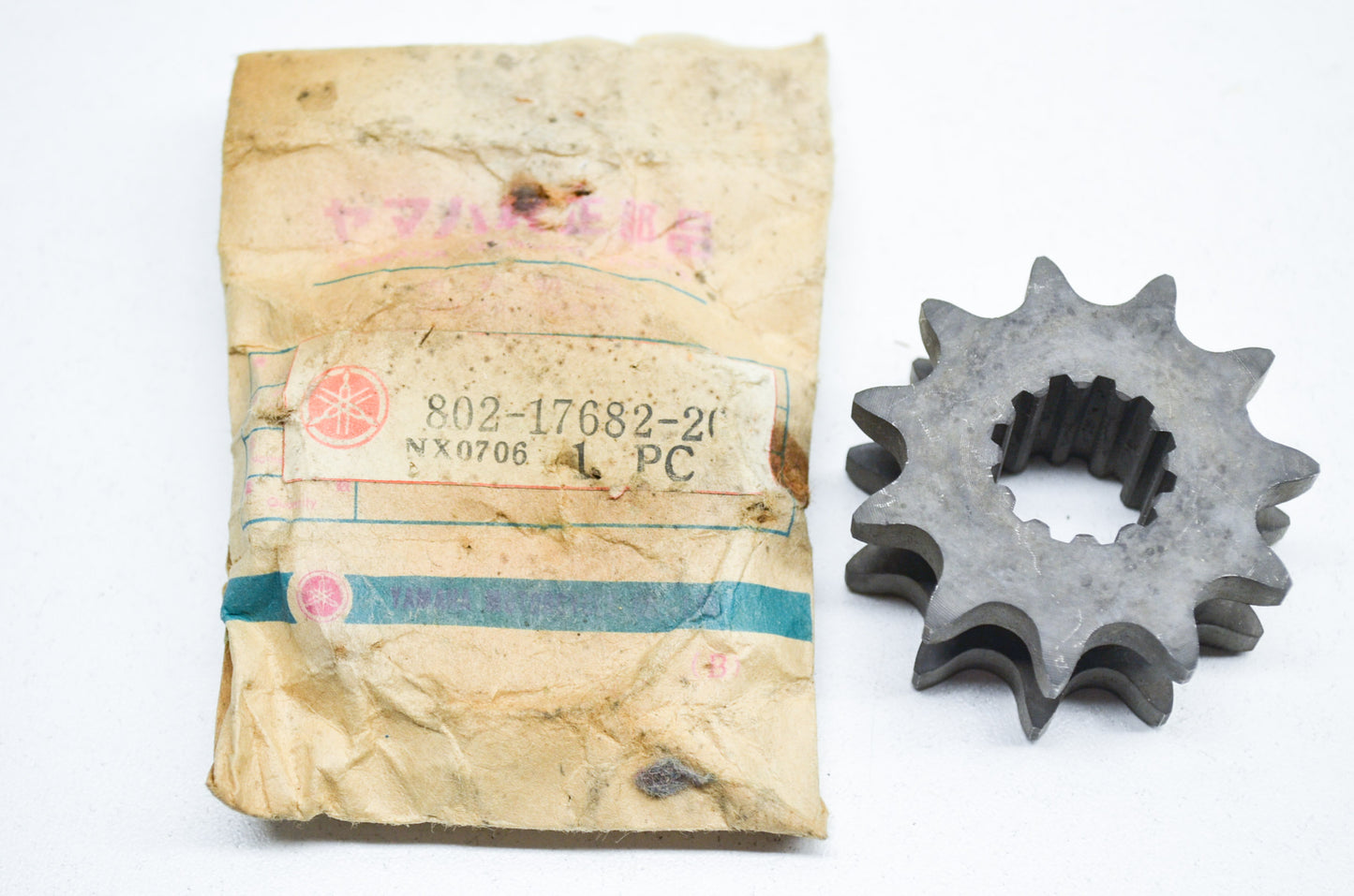 OEM Yamaha 802-17682-20-00 Chain Driven Sprocket 11T NOS