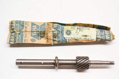 OEM Yamaha 371-13314-02-00 Drive Gear NOS