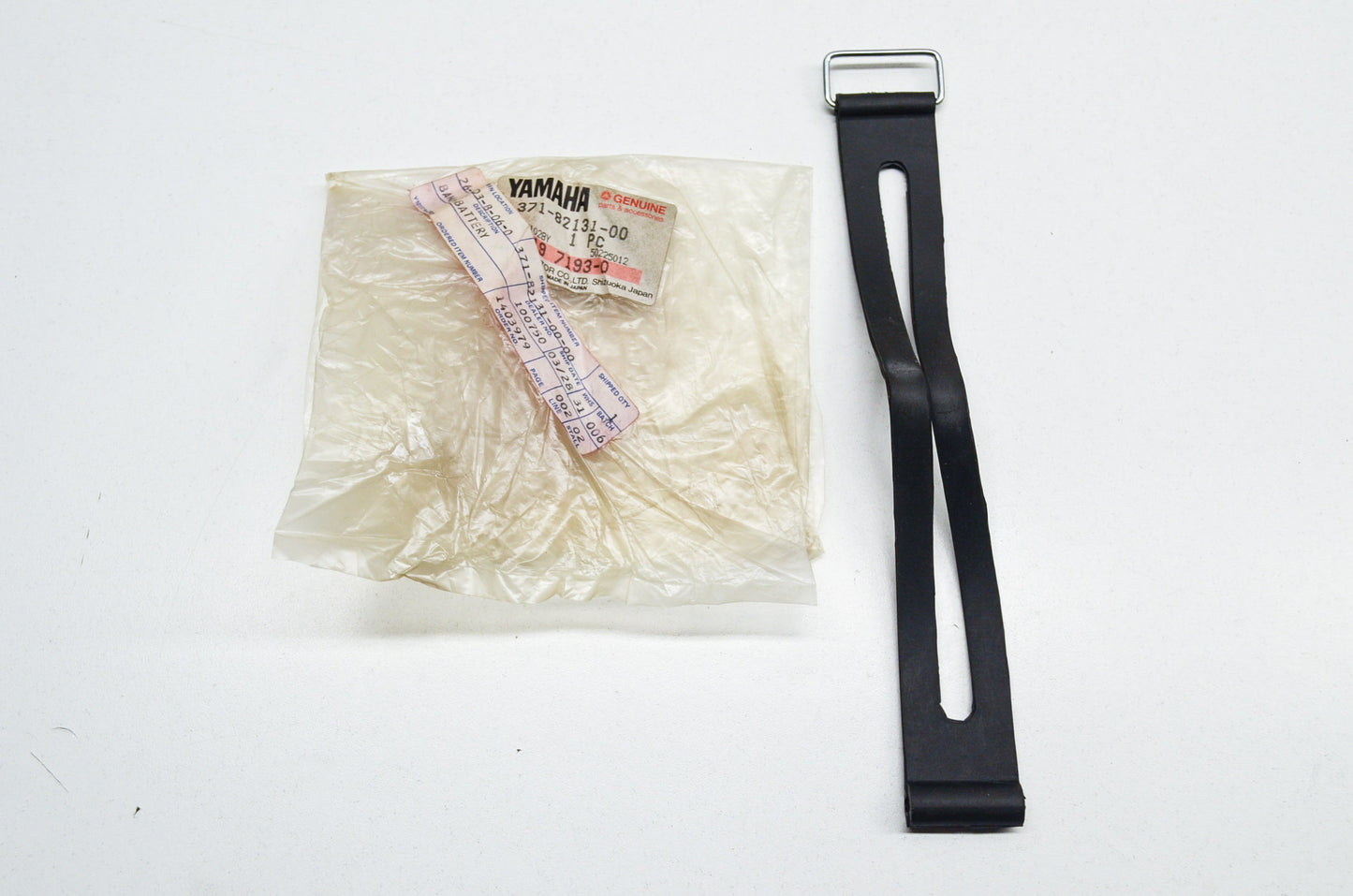 OEM Yamaha 371-82131-00-00 Battery Band NOS