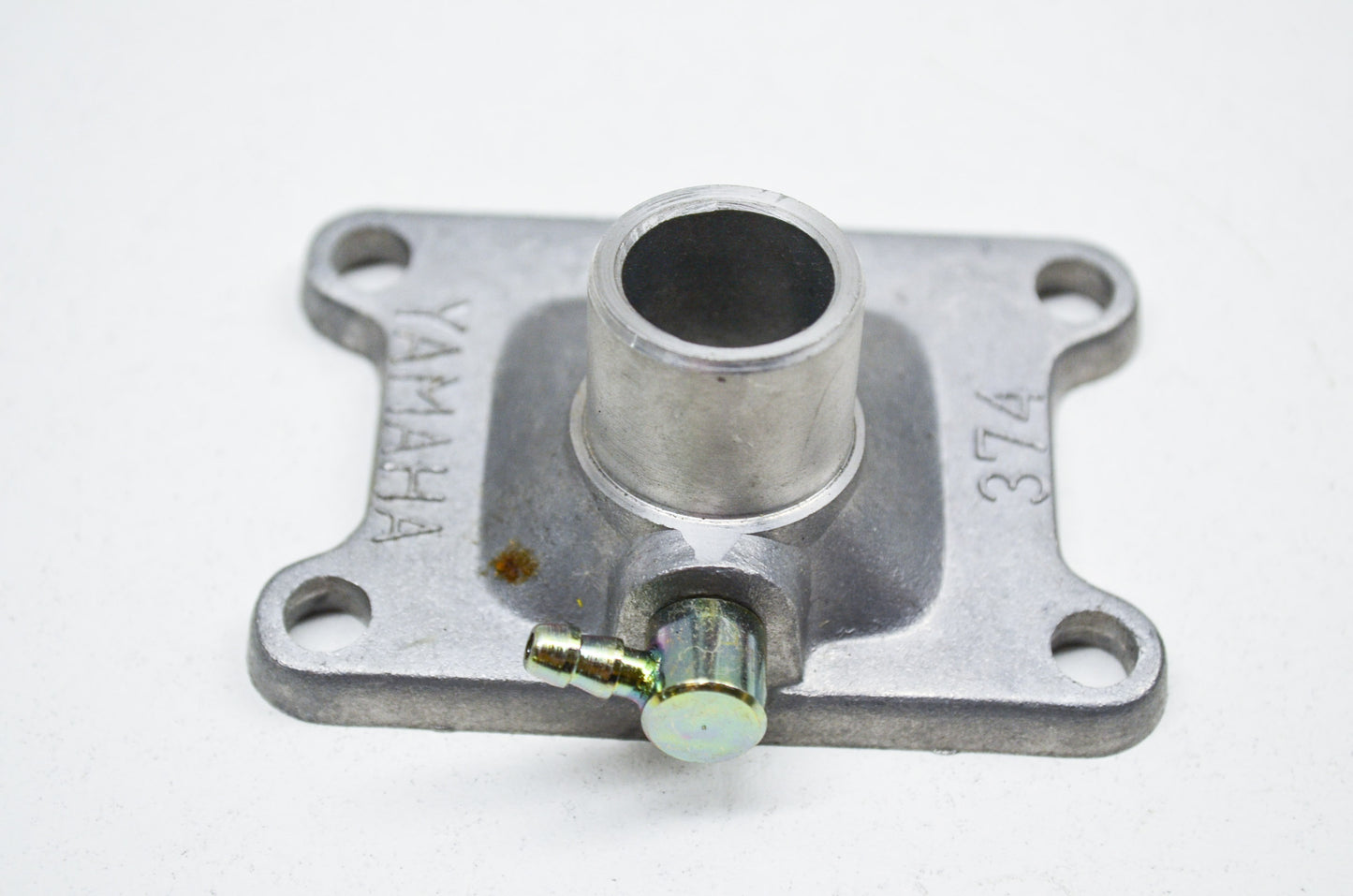 OEM Yamaha 374-13565-00-00 Carburetor Joint NOS