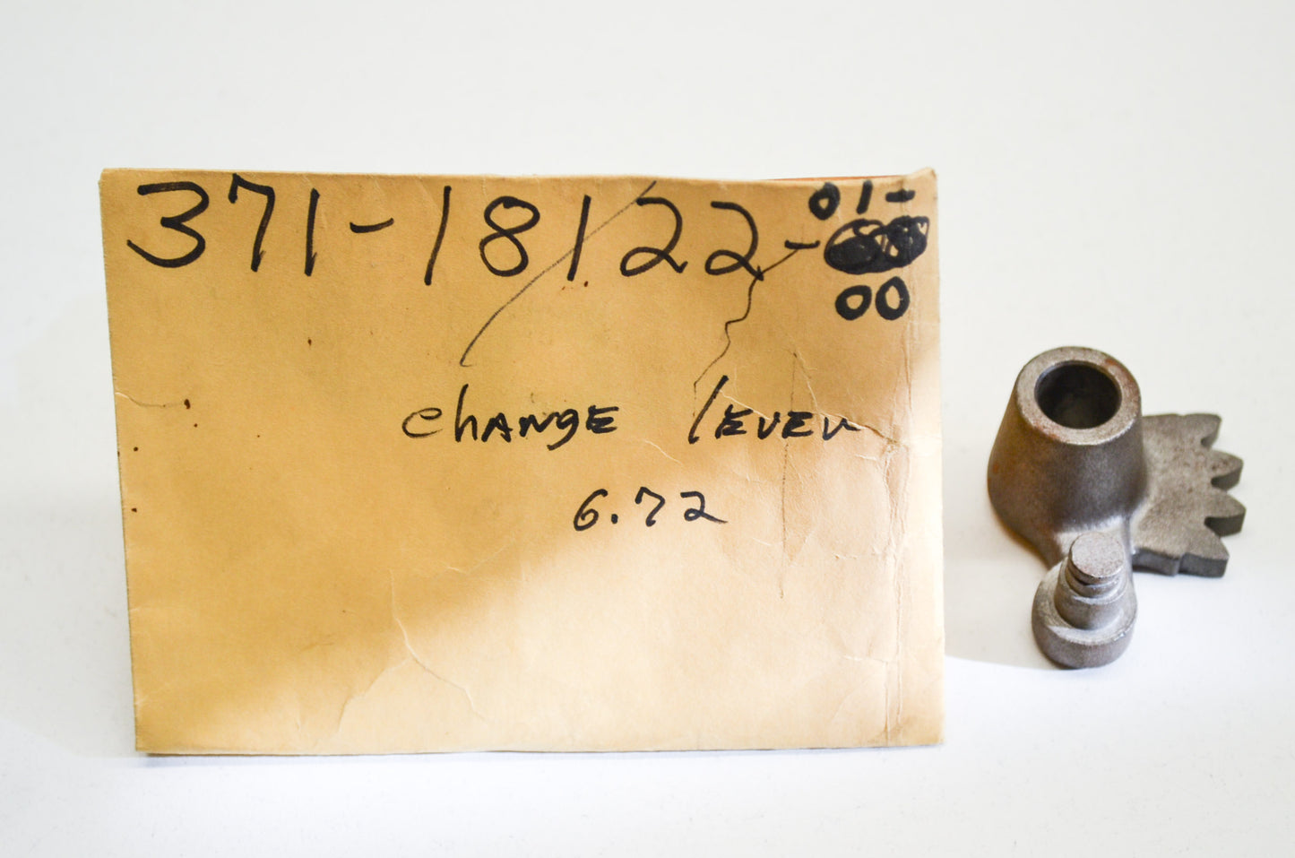 OEM Yamaha 371-18122-01-00 Shift Lever 2 NOS