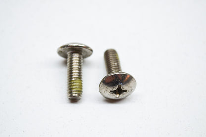 OEM Yamaha 4NL-F8355-00-00 Cowling Screw 2 Qty 2 NOS