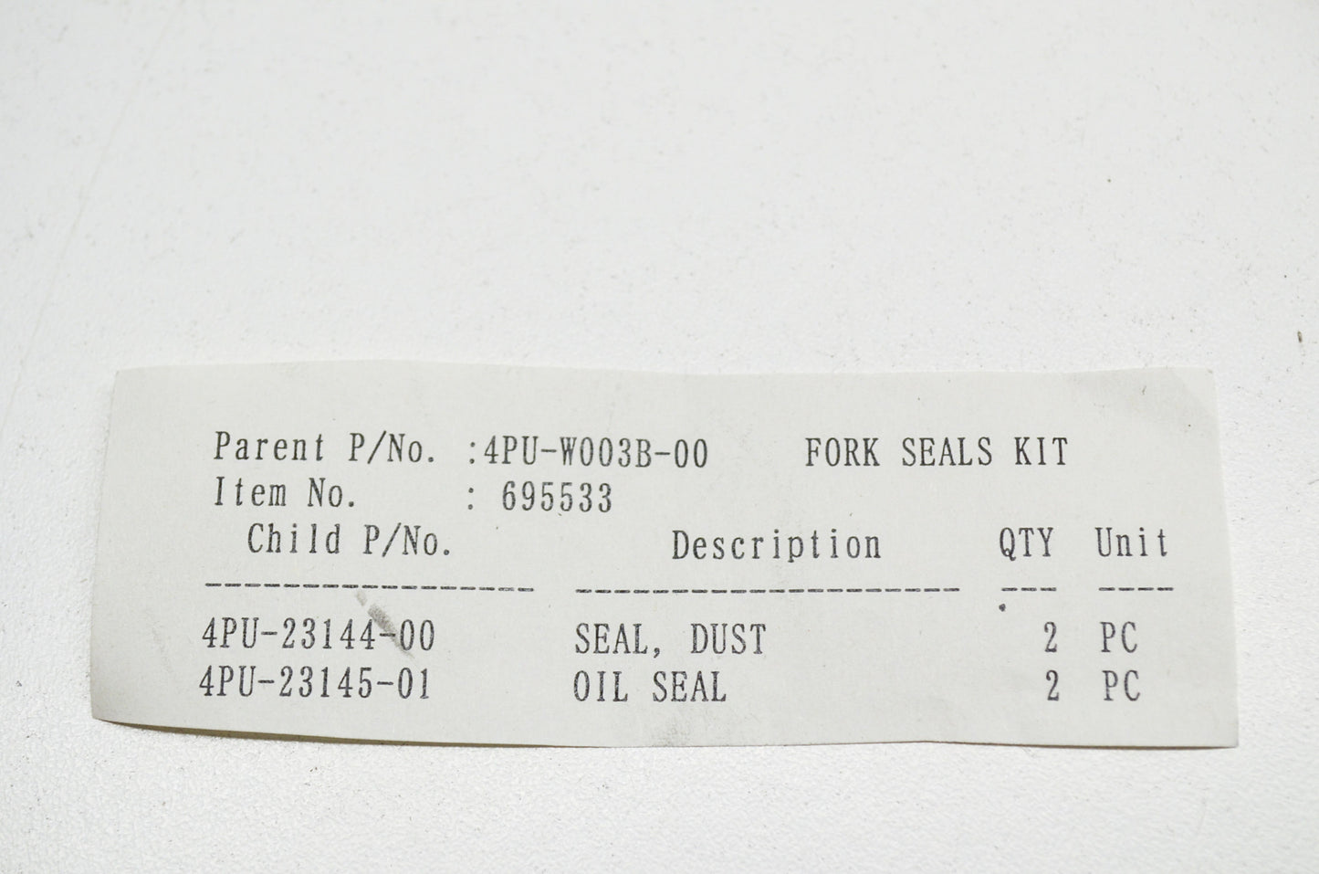 OEM Yamaha 4PU-W003B-00-00 Fork Seals Kit NOS