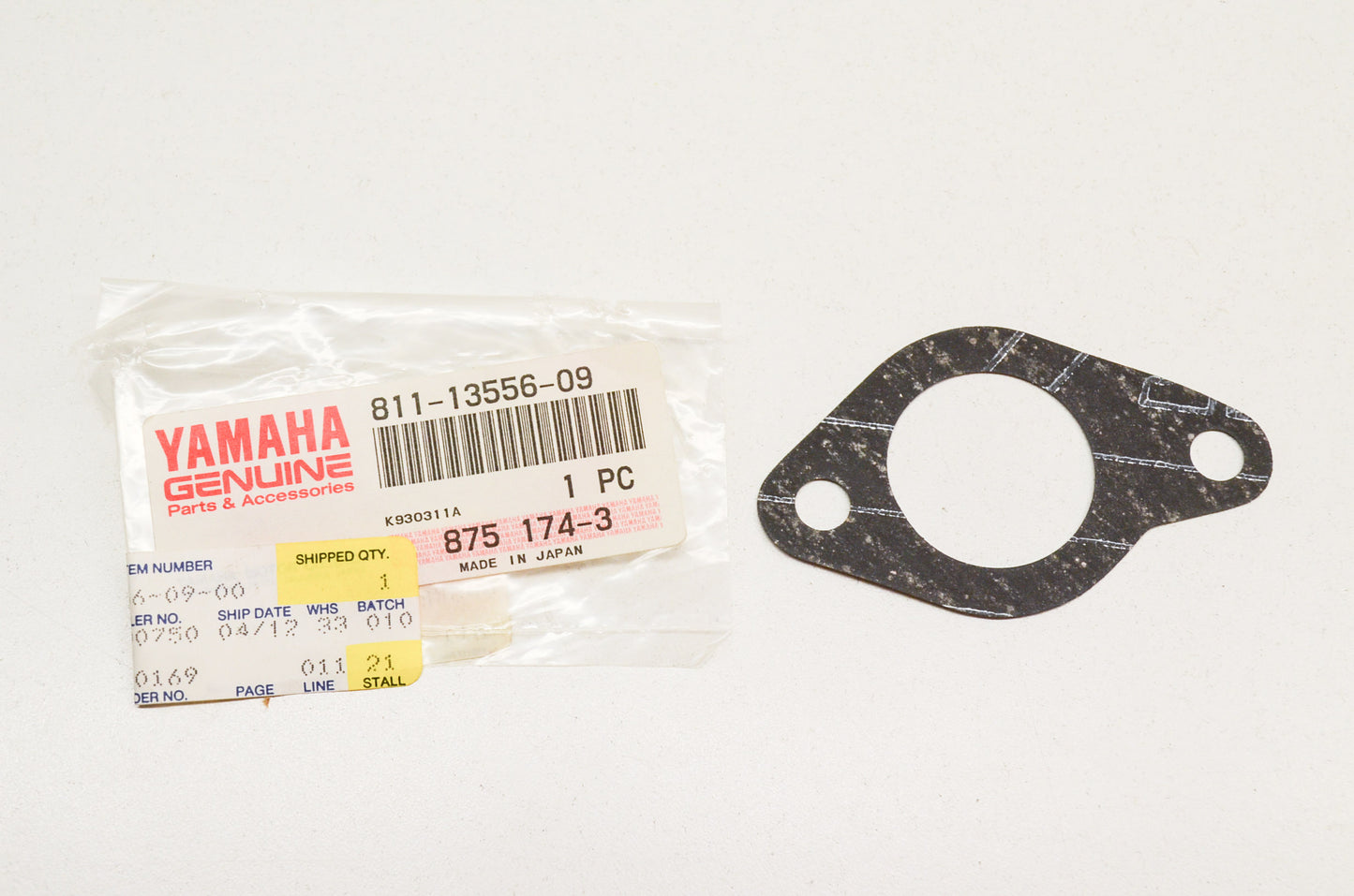 OEM Yamaha 811-13556-00-00 Manifold Gasket NOS