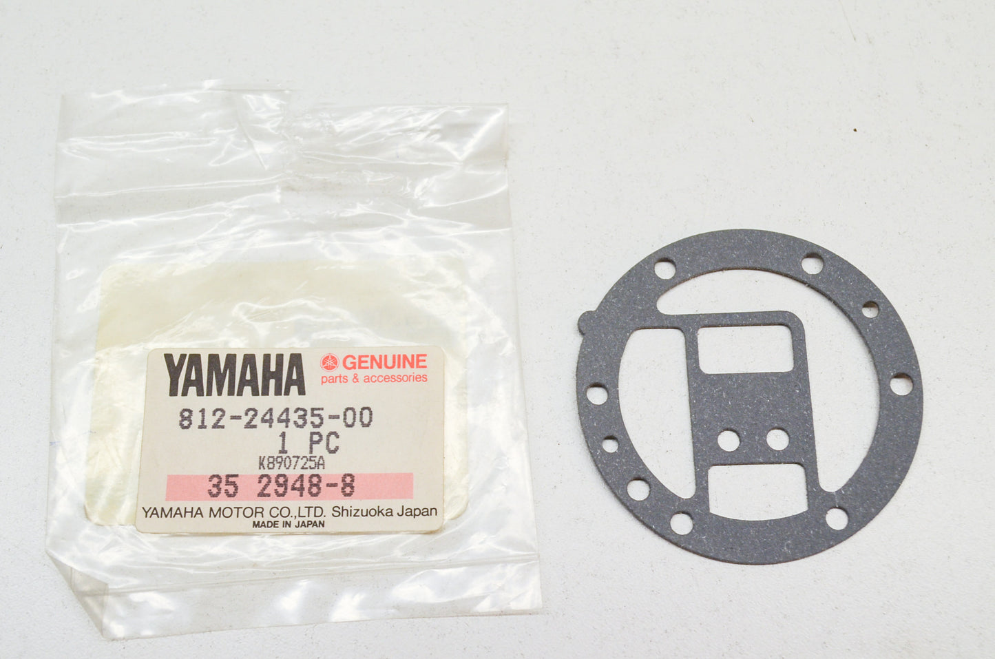 OEM Yamaha 812-24435-00-00 Body Gasket 2 NOS