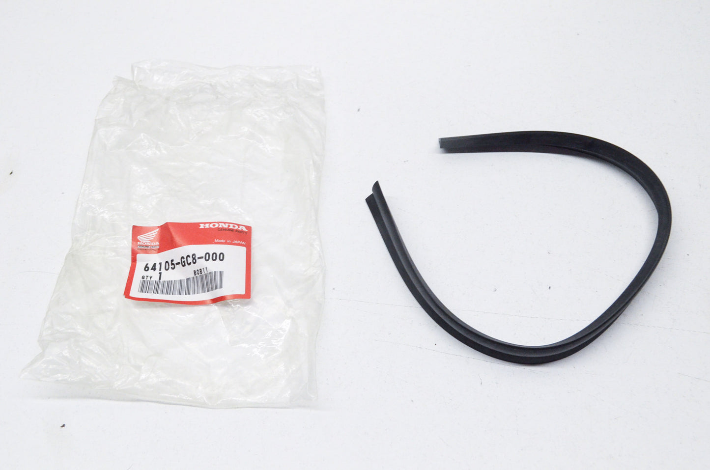 Windscreen Molding NOS