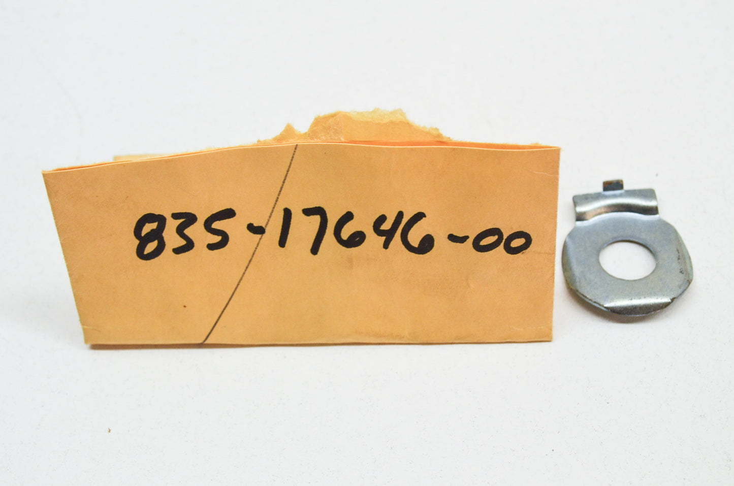 OEM Yamaha 835-17646-00-00 Lock Washer NOS