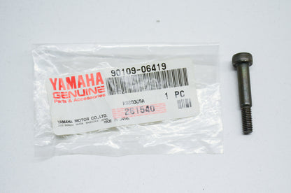 OEM Yamaha 90109-06419-00 Bolt NOS