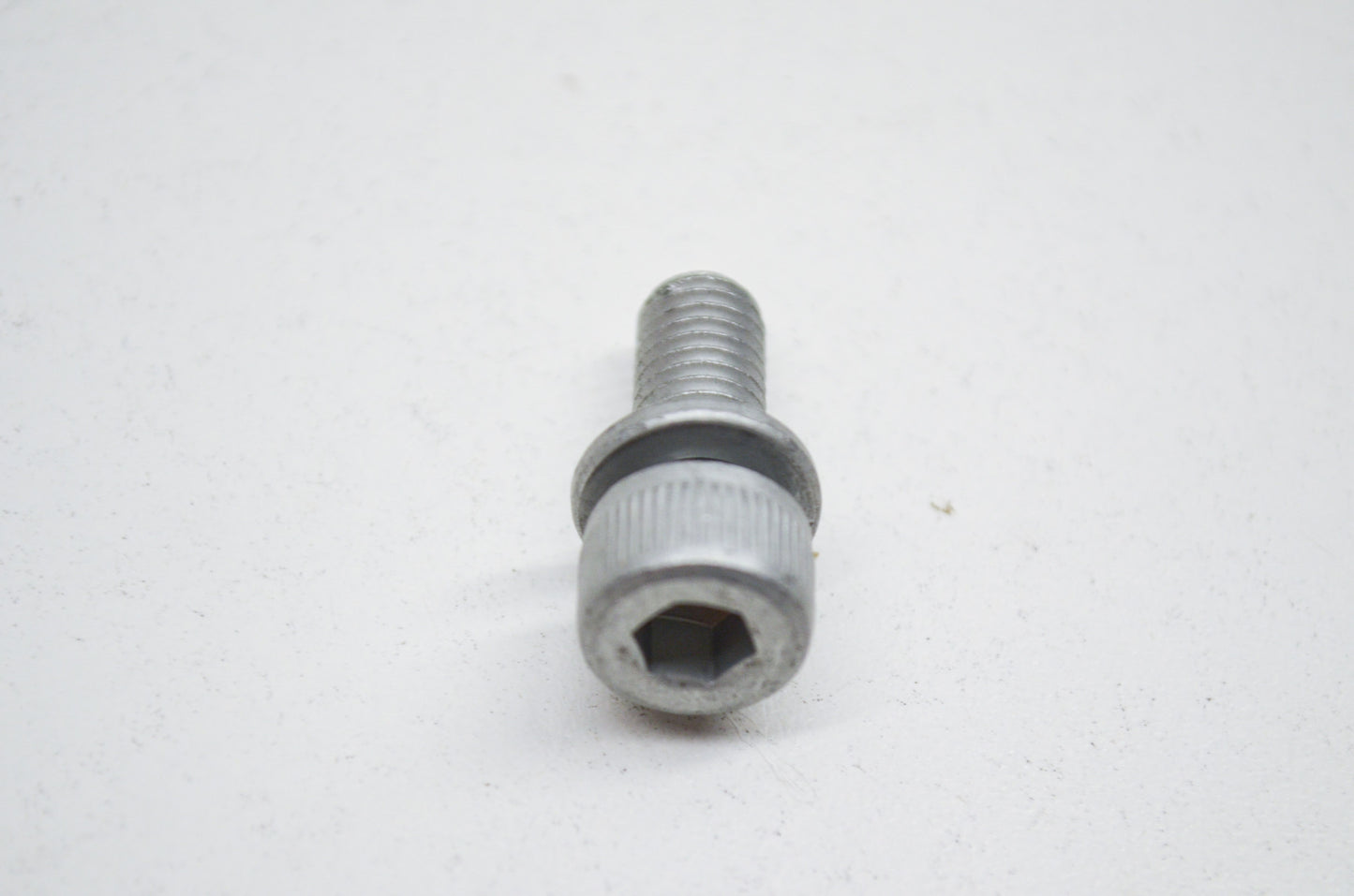 OEM Yamaha 90109-08629-00 Bolt NOS