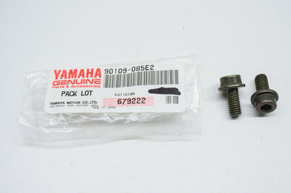 OEM Yamaha 90109-085E2-00 Bolt NOS