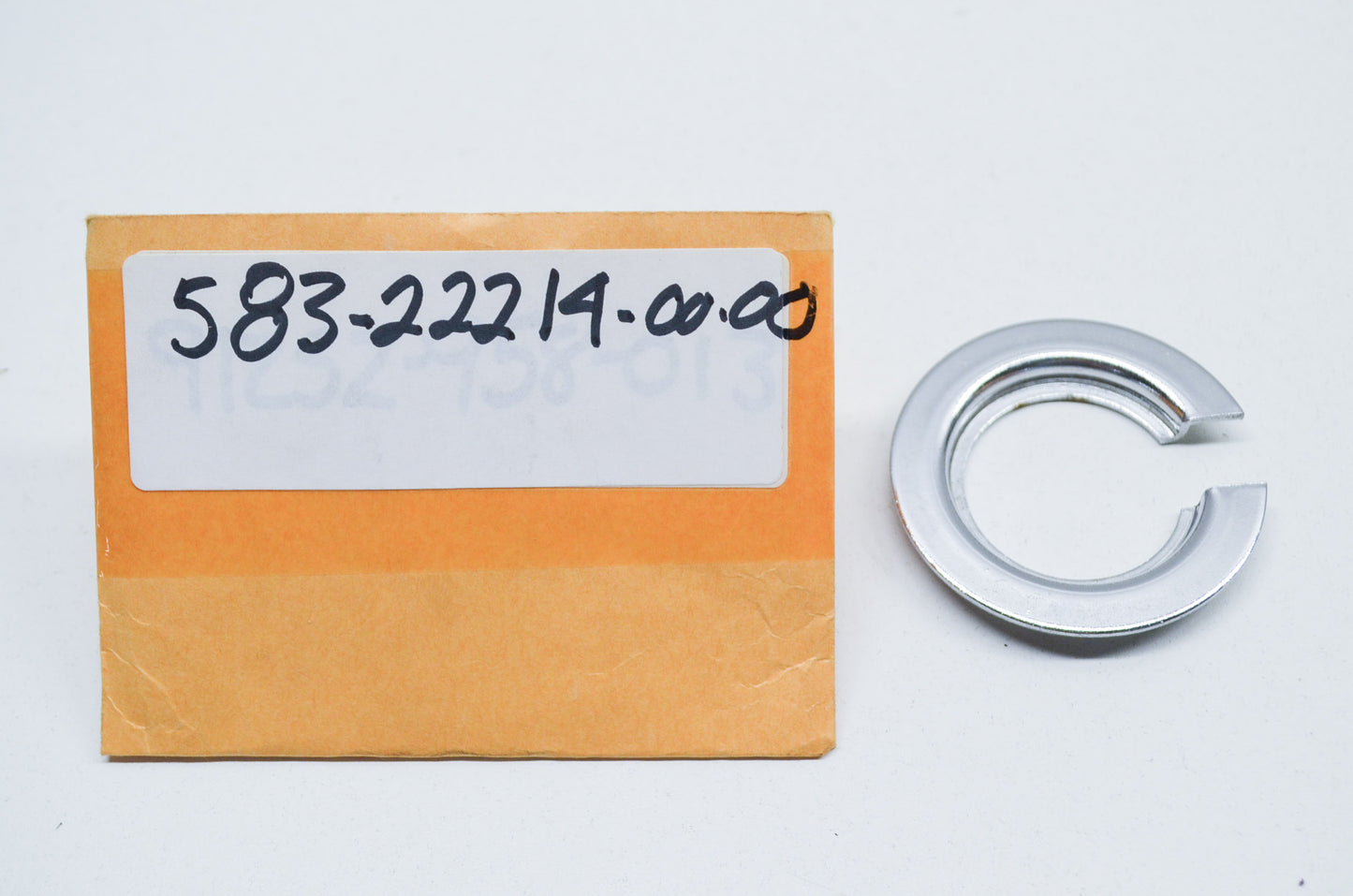 OEM Yamaha 583-22214-00-00 Spring Guide 1 NOS