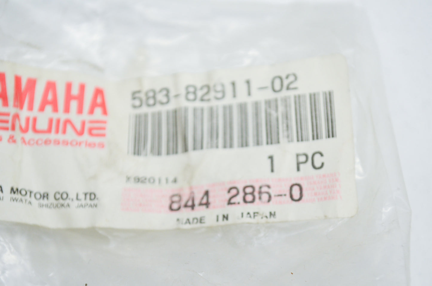 OEM Yamaha 583-82911-02-00 Lever Holder 1 NOS