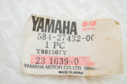 OEM Yamaha 584-27432-00-00 Bracket 1 NOS