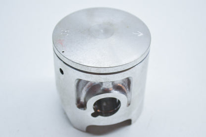 OEM Yamaha 3N8-11636-10-00 Piston 2 O/S 0.50 NOS
