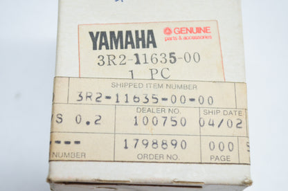 OEM Yamaha 3R2-11635-00-00 Piston 1 O/S 0.25 NOS
