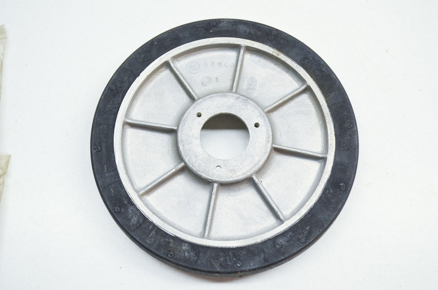 OEM Yamaha 865-47535-00-00 Guide Wheel NOS