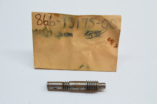 OEM Yamaha 866-13175-00-00 Worm Shaft NOS