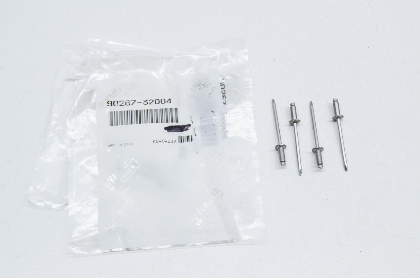 OEM Yamaha 90267-32004-00 Blind Rivet Qty 4 NOS