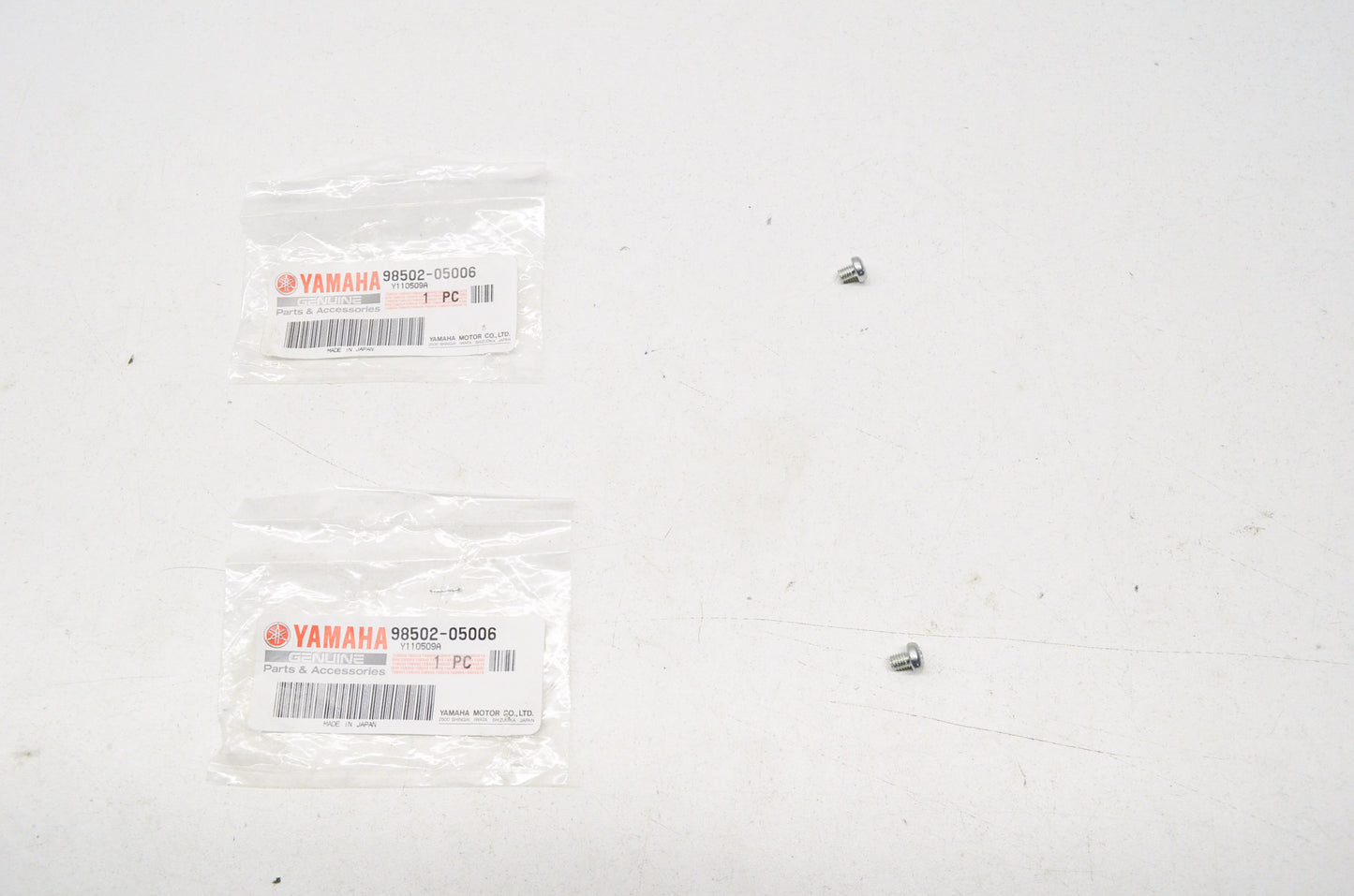 OEM Yamaha 98502-05006-00 Pan Head Screw Qty 2 NOS